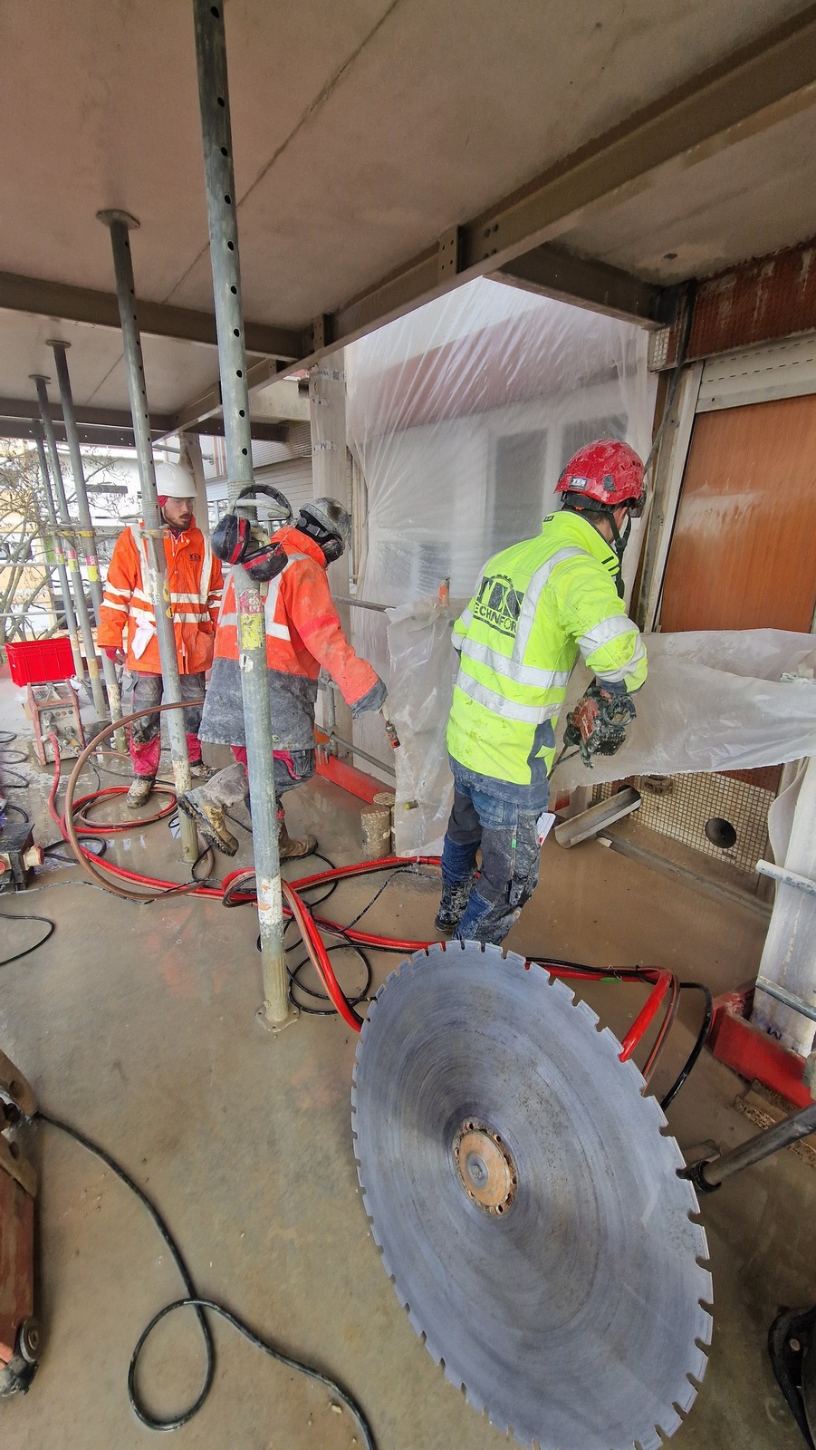 Sciage et carottage de béton à Metz en Moselle pour Bouygues Bâtiment Nord Est